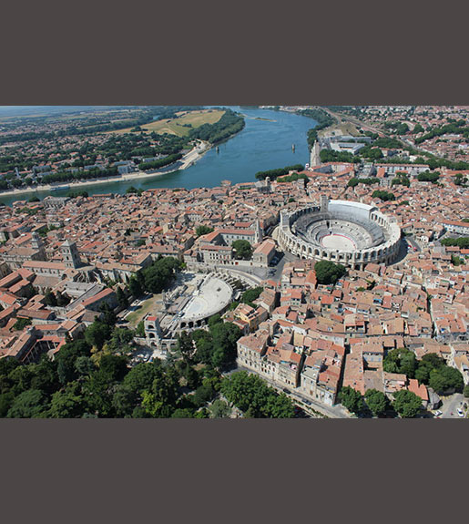 Arles ville antique